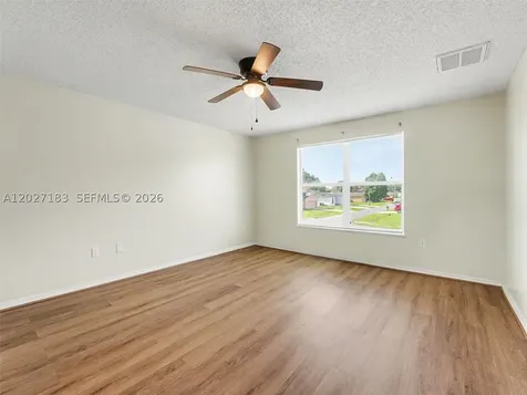 945 Gateshead Kissimmee FL 34758