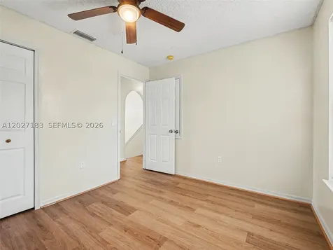945 Gateshead Kissimmee FL 34758
