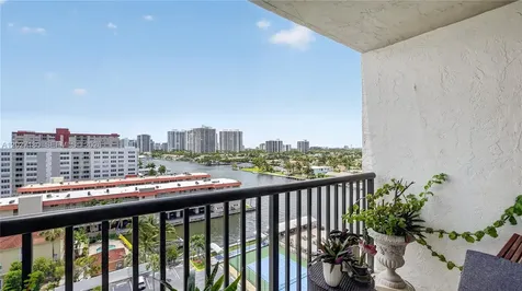 2017 S Ocean Drive Hallandale Beach FL 33009