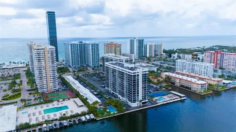 2017 S Ocean Drive Hallandale Beach FL 33009