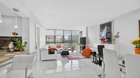 2017 S Ocean Drive Hallandale Beach FL 33009