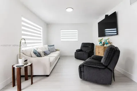 6748 SW 38th Street Miami FL 33155