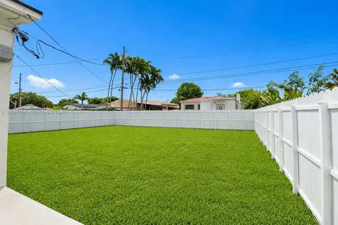 6748 SW 38th Street Miami FL 33155
