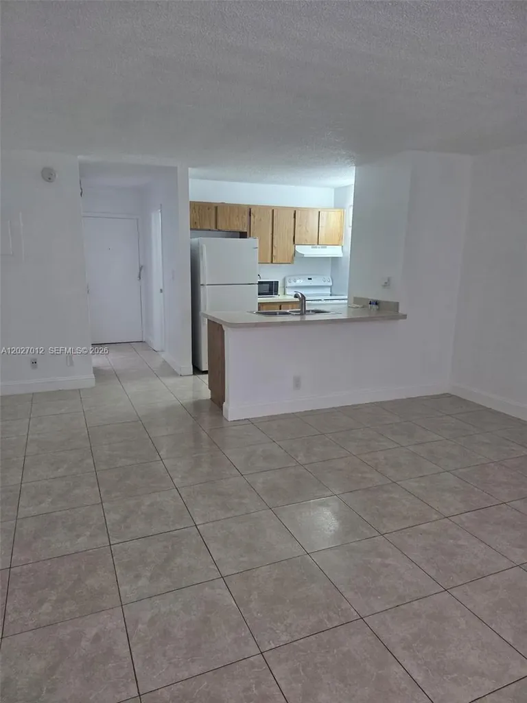 2771 Riverside Drive Coral Springs FL 33065