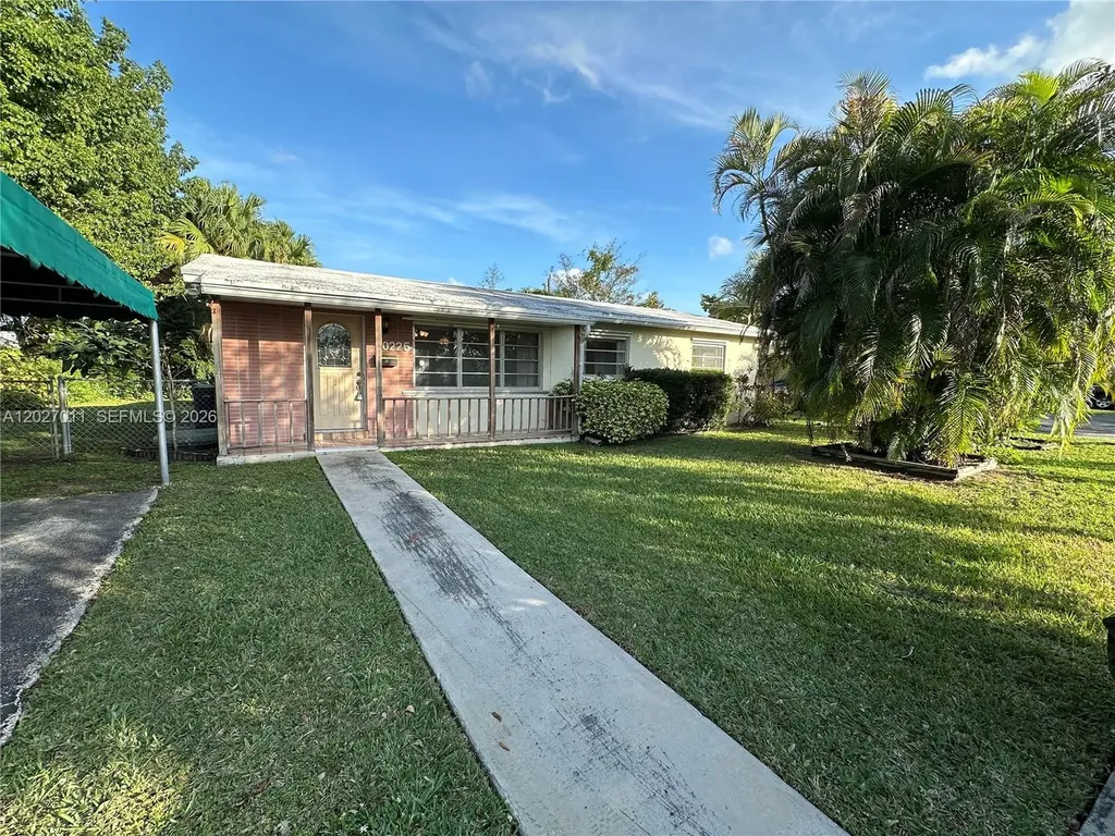 20225 SW 106th Avenue Cutler Bay FL 33189