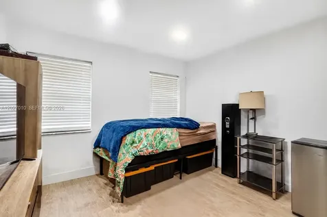 18847 NW 83rd Place Hialeah FL 33015