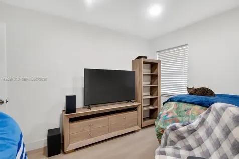 18847 NW 83rd Place Hialeah FL 33015
