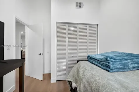 18847 NW 83rd Place Hialeah FL 33015