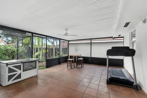 18847 NW 83rd Place Hialeah FL 33015
