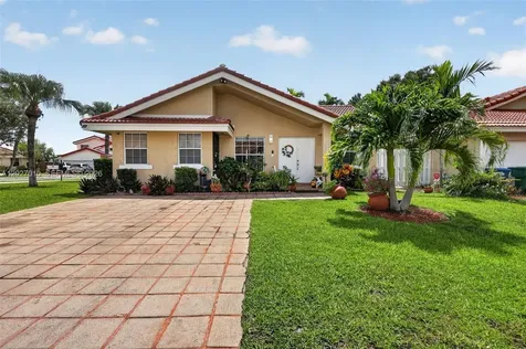 18847 NW 83rd Place Hialeah FL 33015