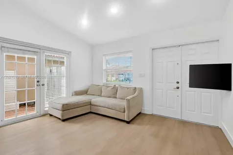 18847 NW 83rd Place Hialeah FL 33015