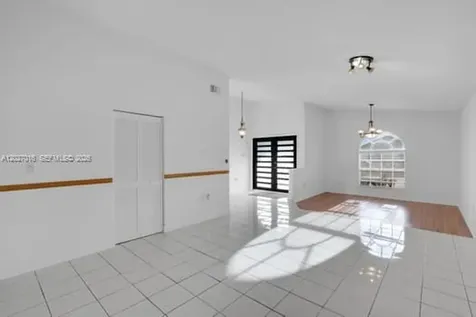 7503 W 34th Lane Hialeah FL 33018