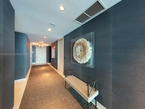 100 S Pointe Drive Miami Beach FL 33139