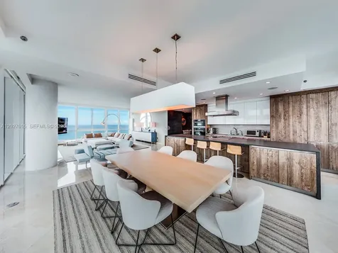 100 S Pointe Drive Miami Beach FL 33139