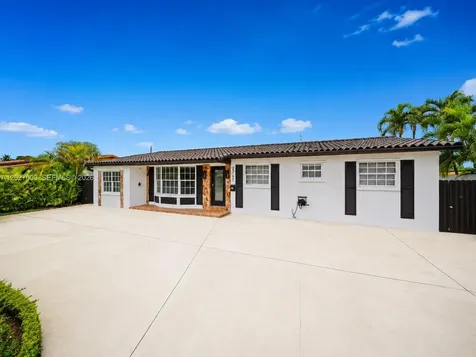 2761 SW 92nd Place Miami FL 33165