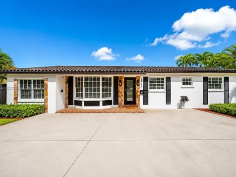 2761 SW 92nd Place Miami FL 33165