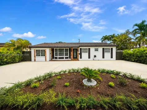 2761 SW 92nd Place Miami FL 33165