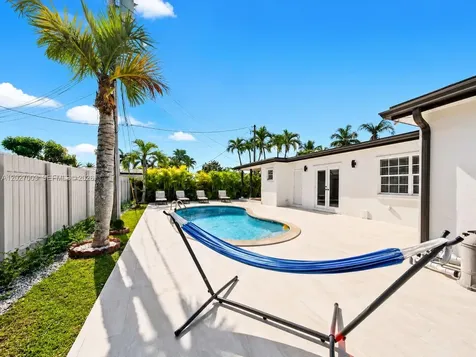 2761 SW 92nd Place Miami FL 33165