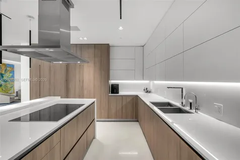 350 Ocean Drive Key Biscayne FL 33149