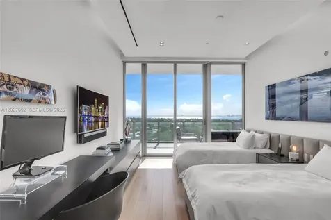 350 Ocean Drive Key Biscayne FL 33149