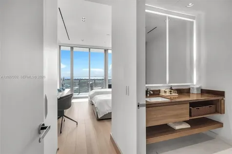 350 Ocean Drive Key Biscayne FL 33149