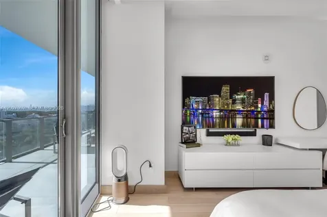 350 Ocean Drive Key Biscayne FL 33149
