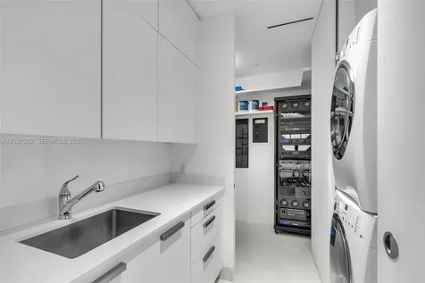 350 Ocean Drive Key Biscayne FL 33149