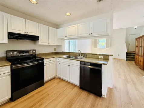 841 NW 98th Avenue Plantation FL 33324