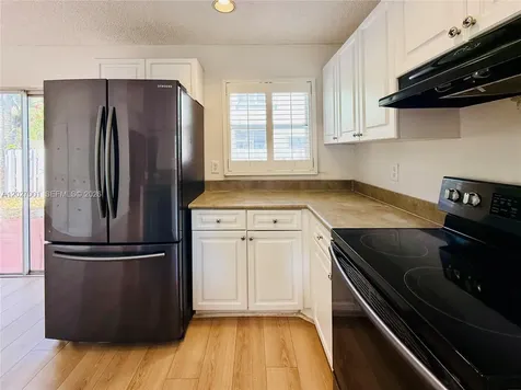841 NW 98th Avenue Plantation FL 33324