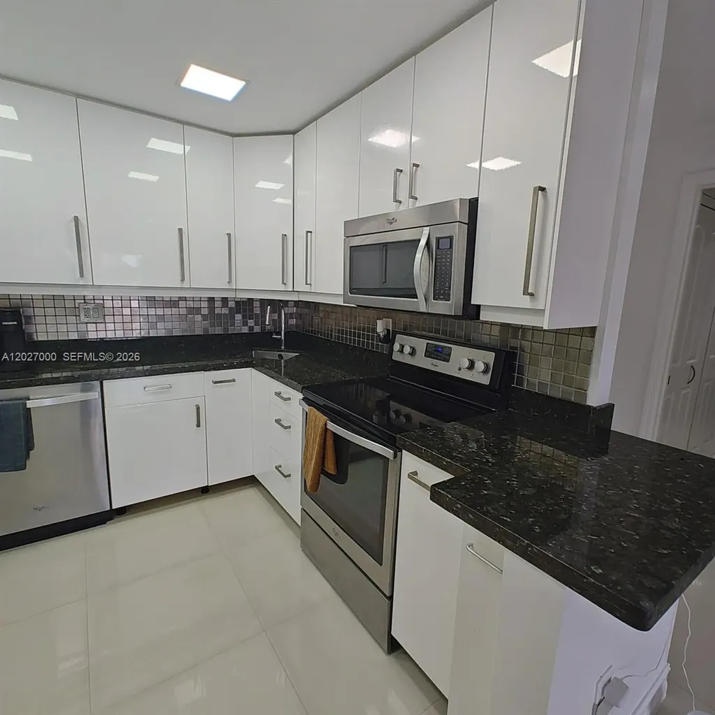 2750 NE 183rd Street Aventura FL 33160
