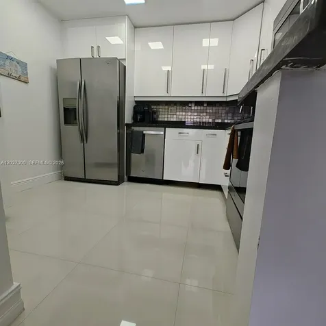 2750 NE 183rd Street Aventura FL 33160