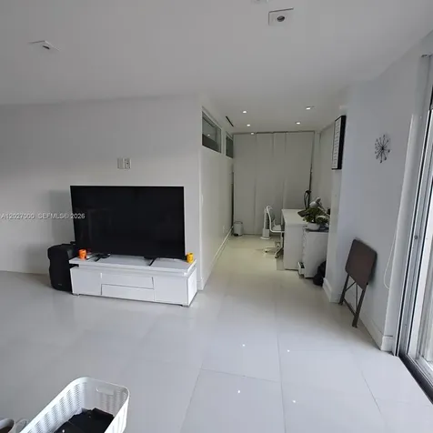 2750 NE 183rd Street Aventura FL 33160
