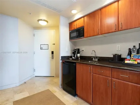 18001 Collins Avenue Sunny Isles Beach FL 33160
