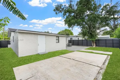 1915 NW 86th Street Miami FL 33147