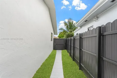 1915 NW 86th Street Miami FL 33147