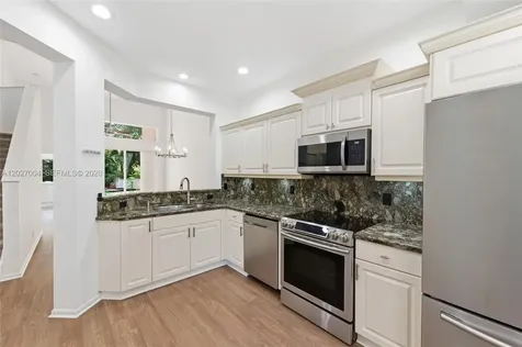 5613 NW 125th Avenue Coral Springs FL 33076