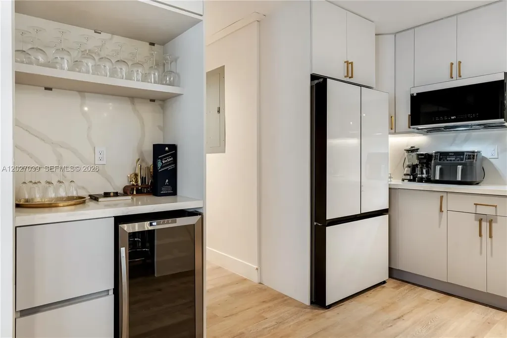 7051 Tyler Street Hollywood FL 33024