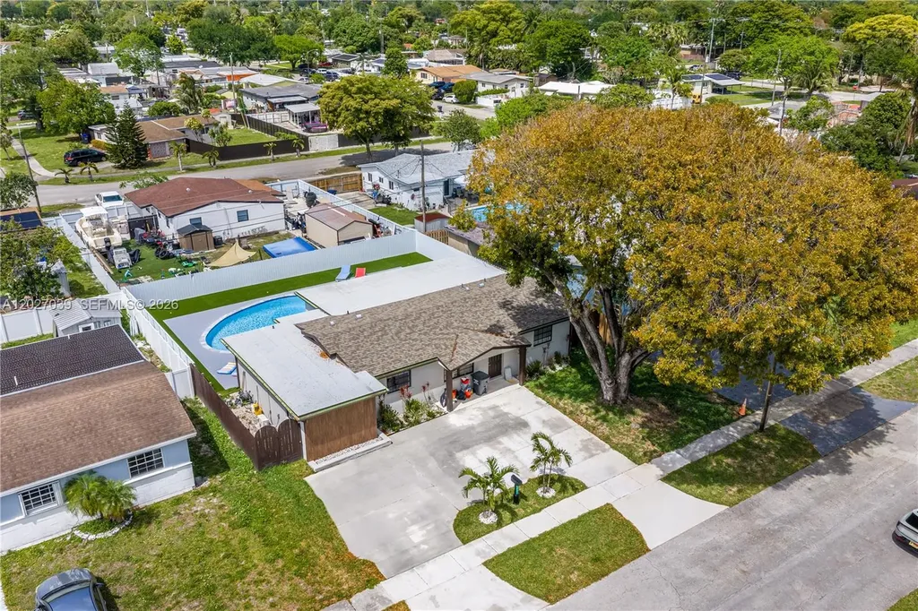 7051 Tyler Street Hollywood FL 33024