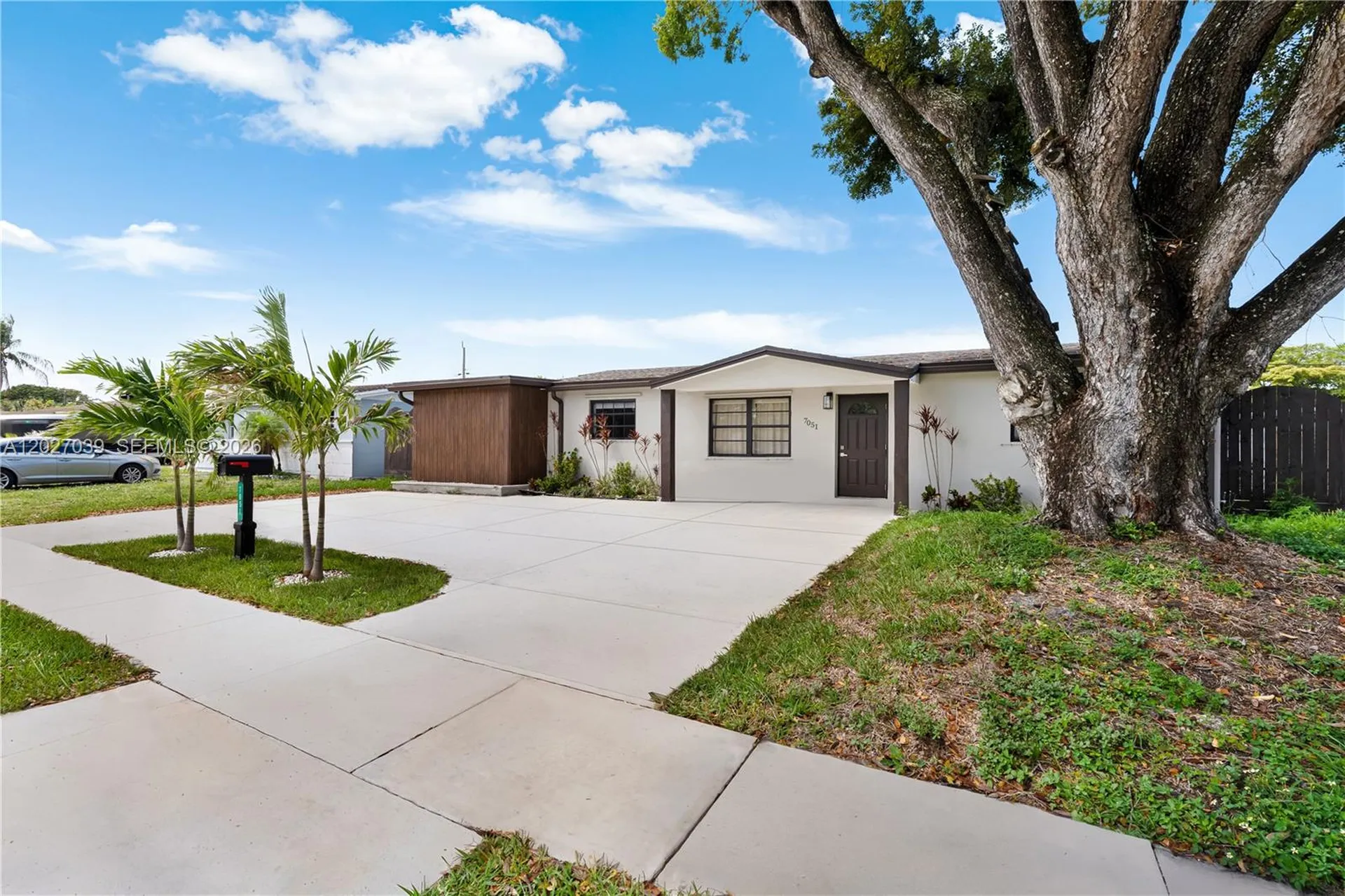 7051 Tyler Street Hollywood FL 33024