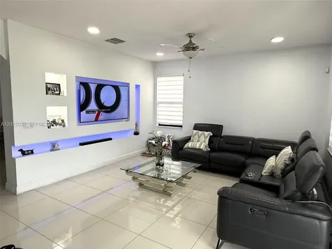10060 NW 86th Terrace Doral FL 33178