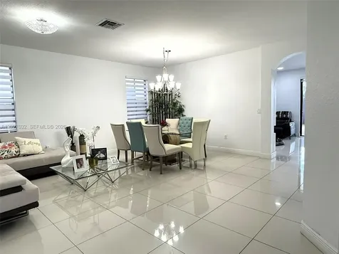 10060 NW 86th Terrace Doral FL 33178