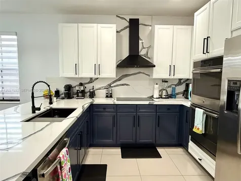 10060 NW 86th Terrace Doral FL 33178