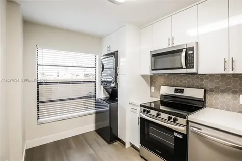 9732 NW 15th Street Pembroke Pines FL 33024