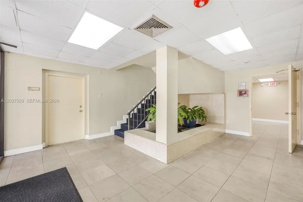 540 NW 165th St Road Miami FL 33169