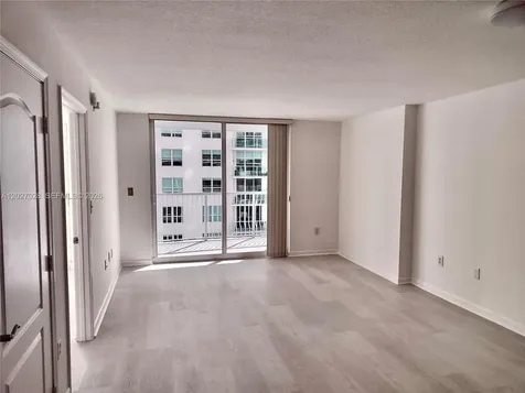 1200 Brickell Bay Drive Miami FL 33131