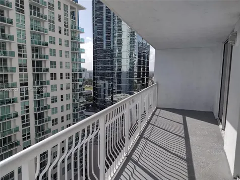 1200 Brickell Bay Drive Miami FL 33131