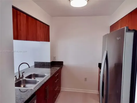 1200 Brickell Bay Drive Miami FL 33131