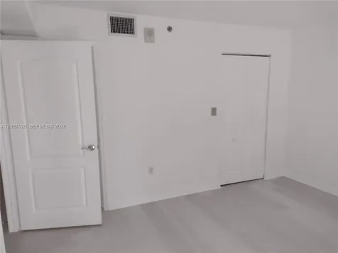 1200 Brickell Bay Drive Miami FL 33131