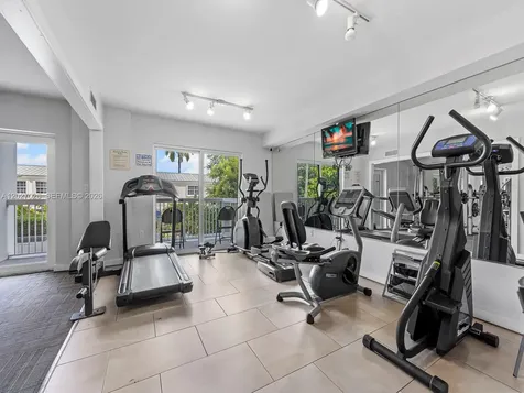 2740 SW 28th Terrace Miami FL 33133