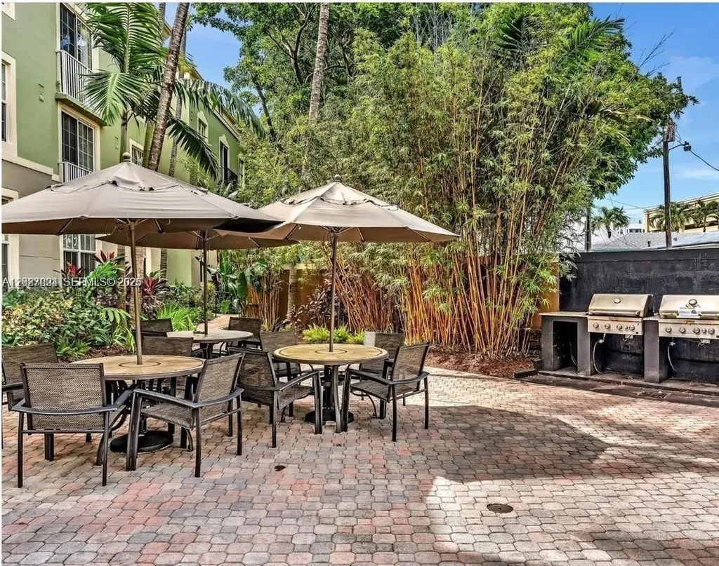 1919 Van Buren Street Hollywood FL 33020